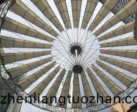 膜結構停車棚的使(shi)用優勢(shi)