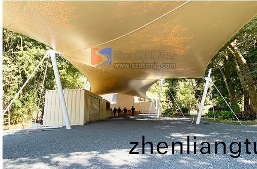 張(zhang)拉膜公司(si)解讀景觀係列膜(mo)結構有何優勢