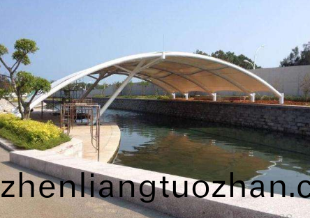 膜結構公(gong)司告訴妳膜結構(gou)施(shi)工的技術流程